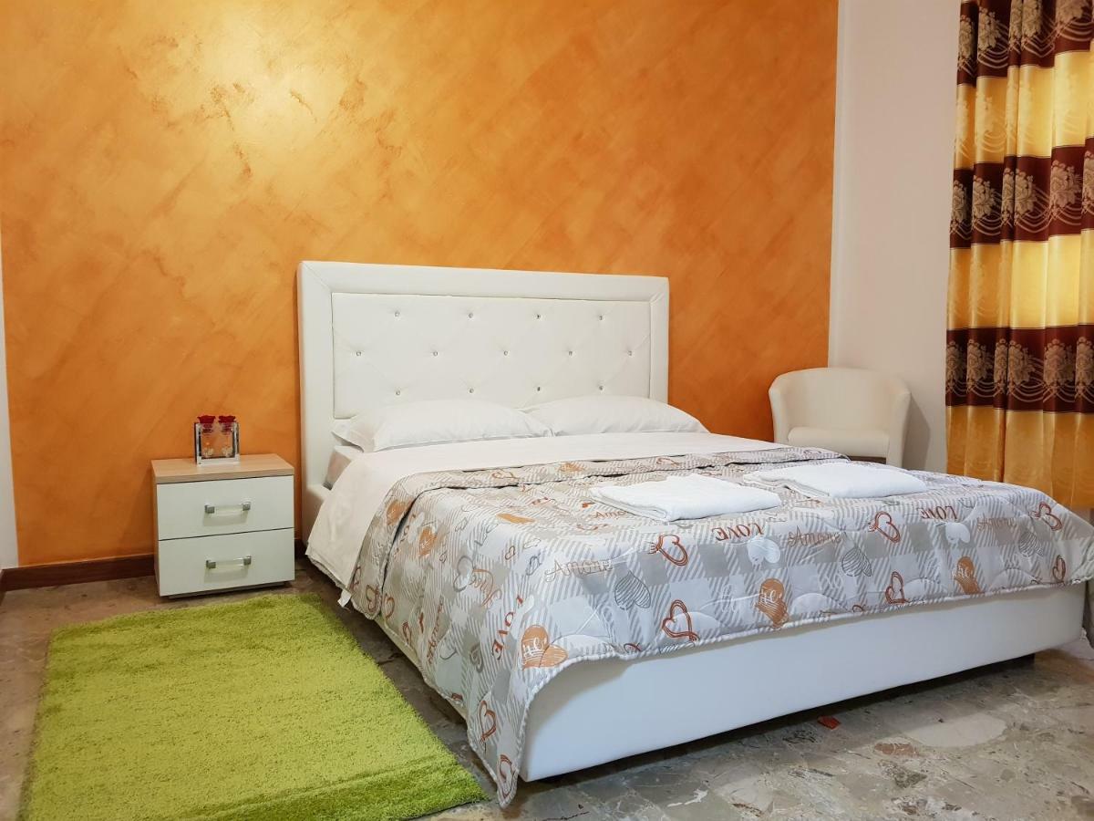 Venice Bnb Hotel Mestre Luaran gambar